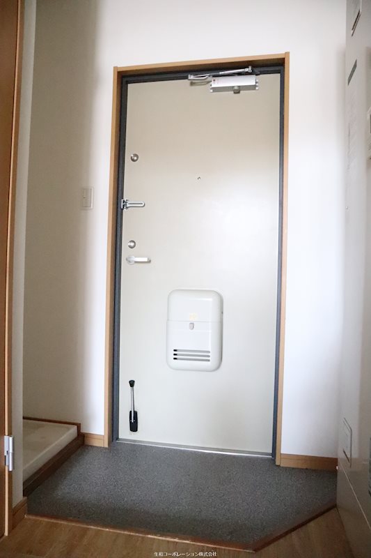 ハクユウ元町 玄関