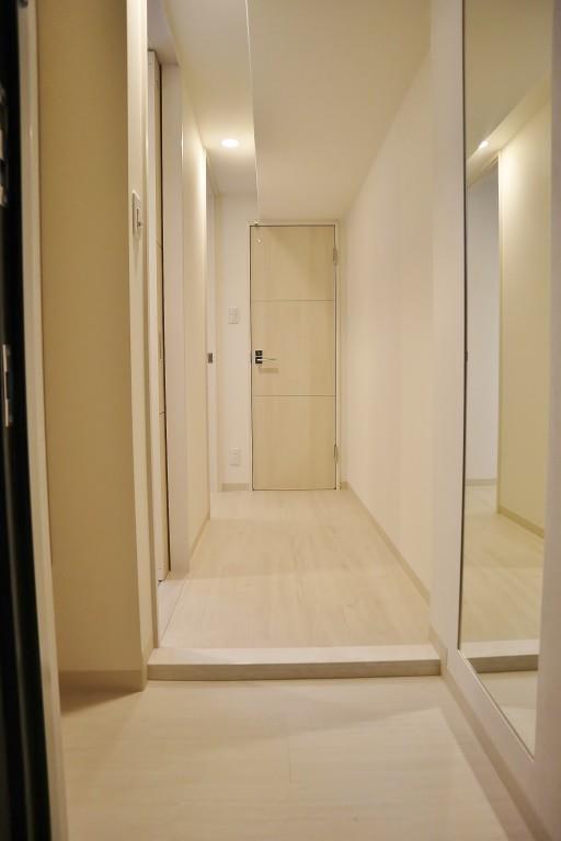 中条プレイス 玄関