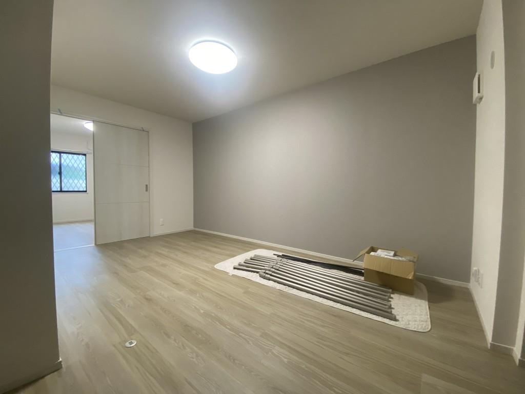 グラッドネス江坂 リビング