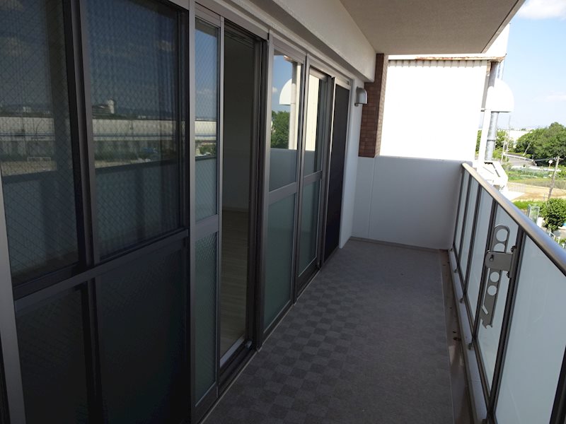 ネオコート上土室（カミハムロ） ベランダ