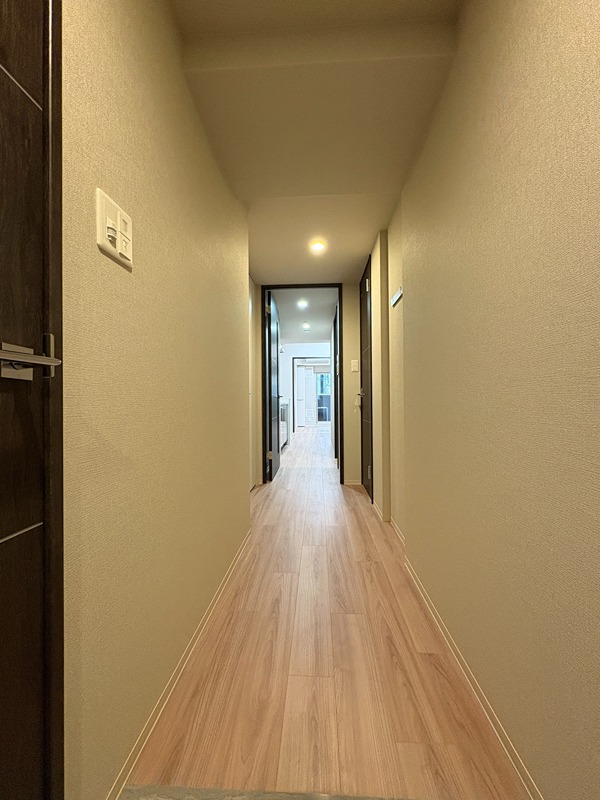 セイワパレス本町東 玄関