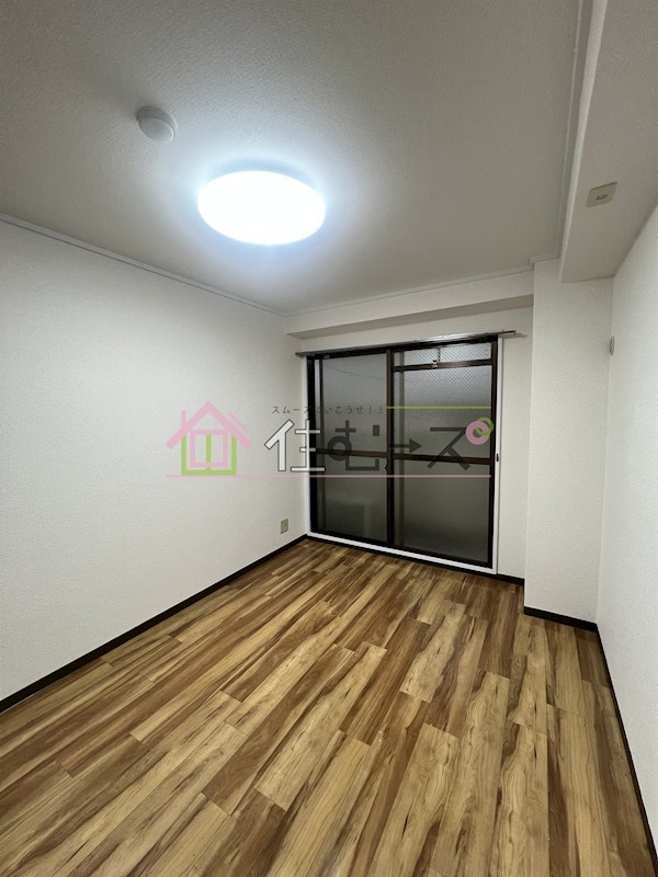 ロイヤル加美北 ベッドルーム