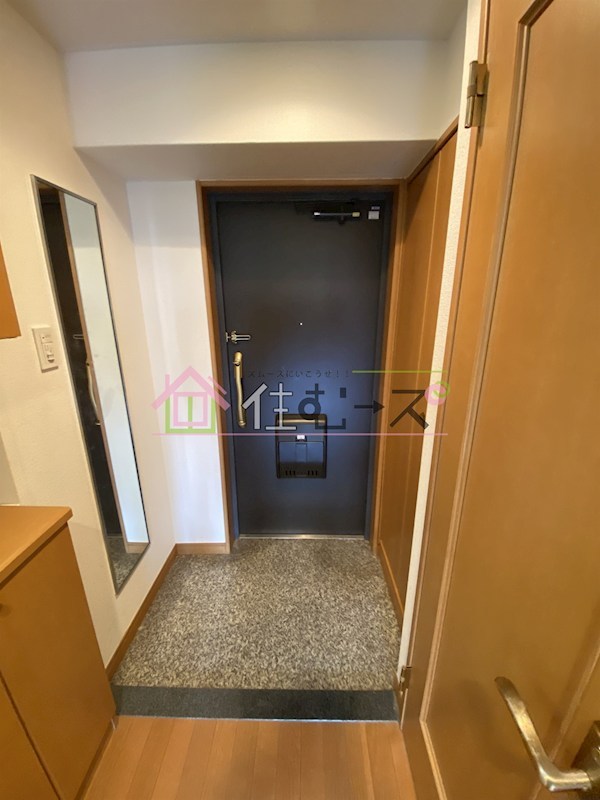 プレサンスセンターコア大阪 玄関