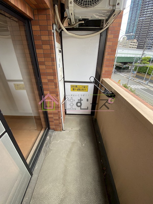 プレサンスセンターコア大阪 ベランダ