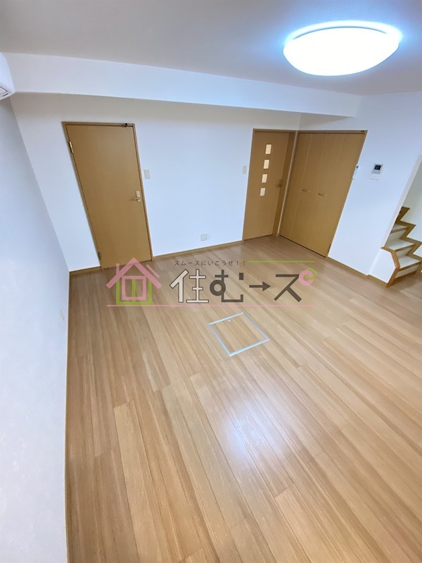 姫島１丁目貸家 リビング