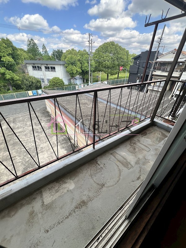 瓜破東4丁目戸建 ベランダ