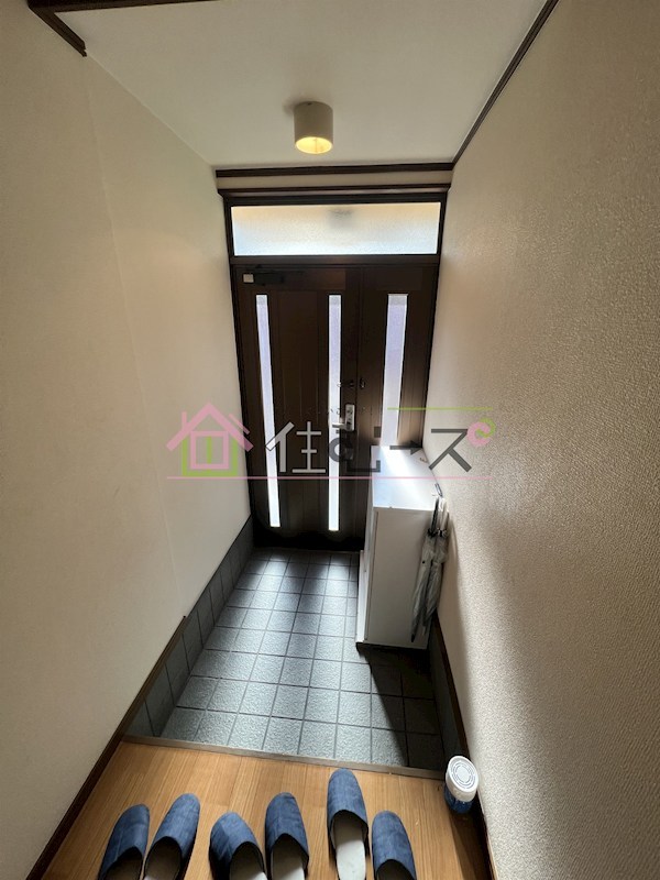 長吉六反3丁目一戸建 玄関