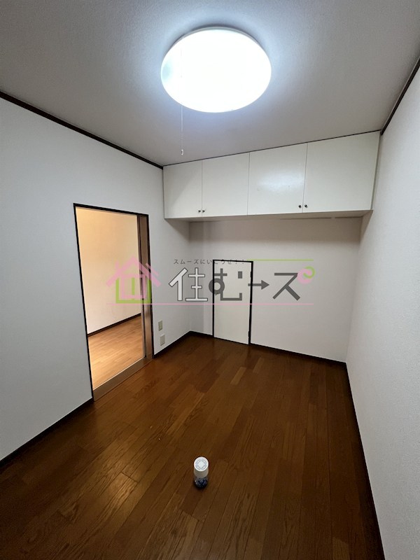 長吉六反3丁目一戸建 リビング