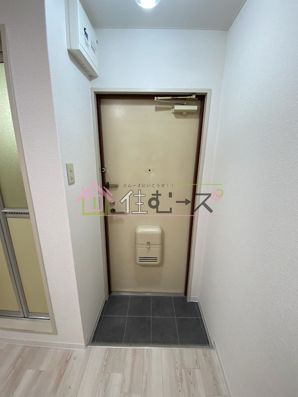 ラ・ピース塚本 玄関