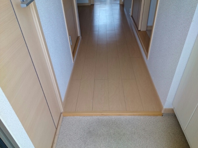 Ｓｕｎ　Ｂｅｌｌ＆寝屋川 玄関