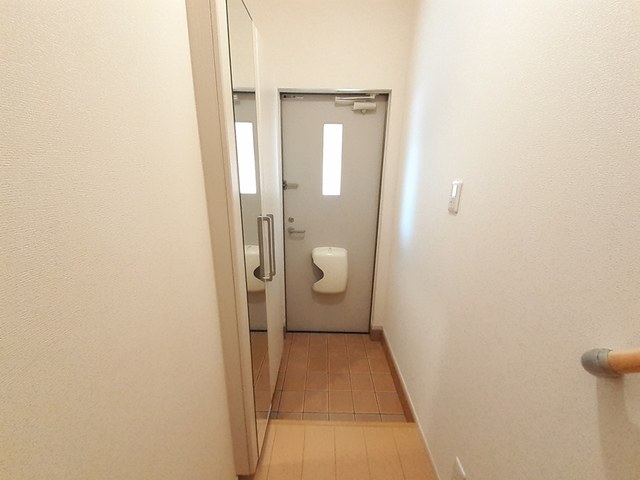 カーサ　バンブリーニ 玄関