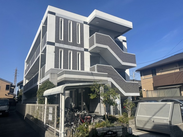 ラハイナ　コート 外観