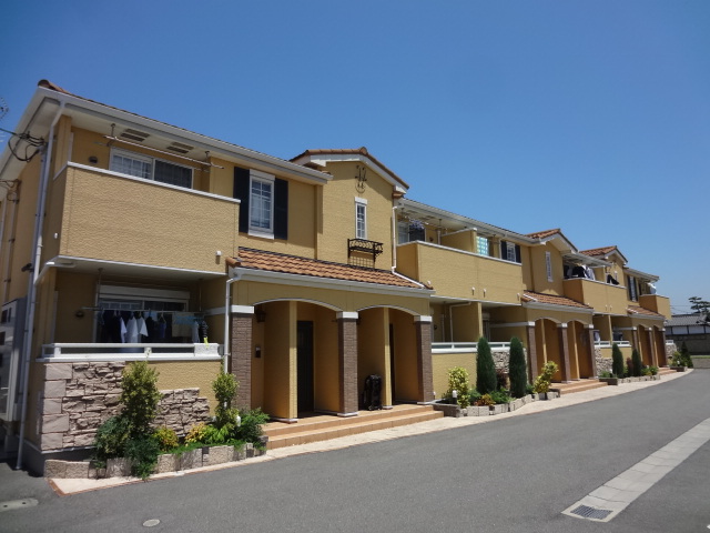 ルミエル穴師 外観