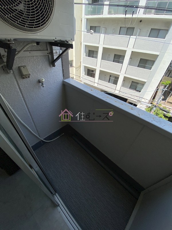 サンスリーハイツ京橋 ベランダ