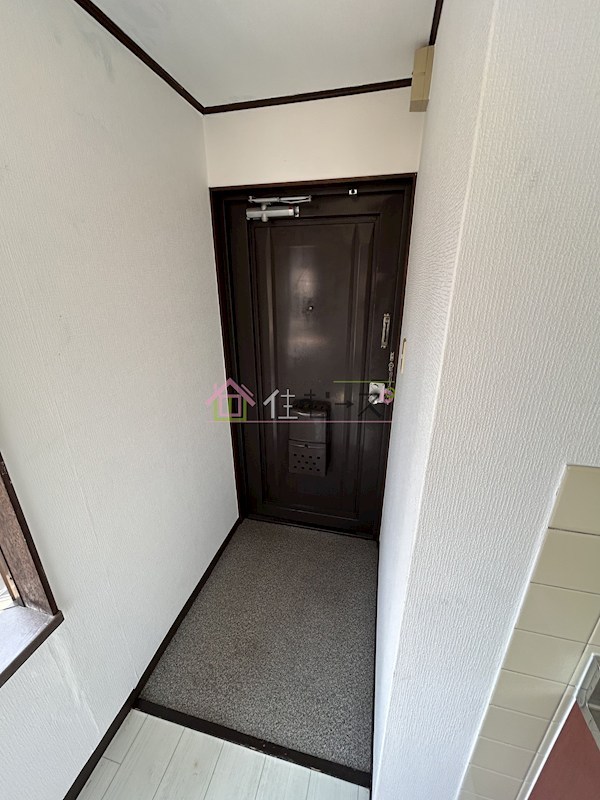 JPアパートメント東住吉Ⅲ 玄関