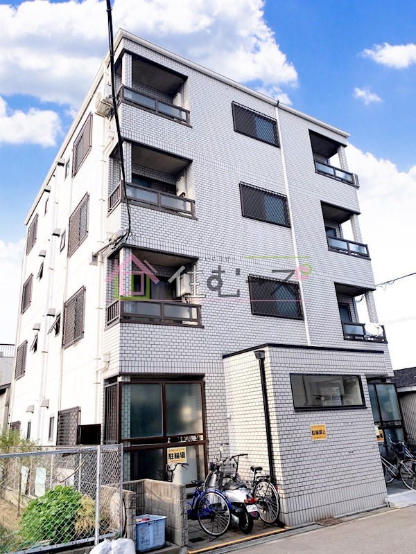 ロイヤルハイツまつい3 外観