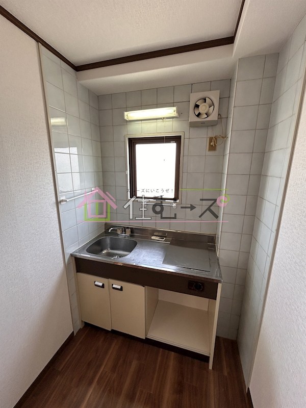 ロイヤルハイツまつい3 キッチン