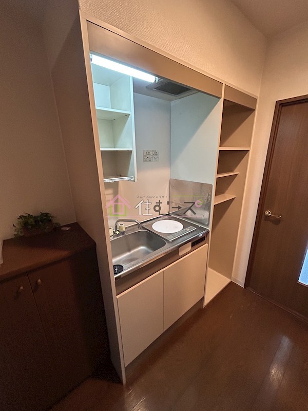 エストゥディオ・アヴァンサル キッチン