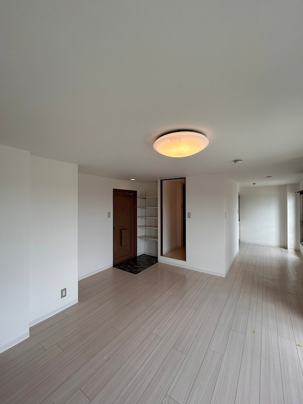 レガーレ長居公園 リビング