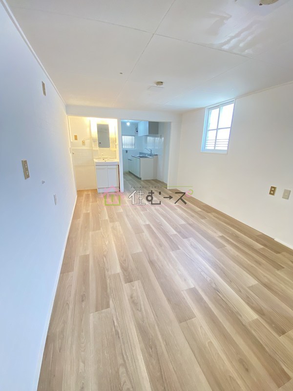 中通堀川貸家 リビング