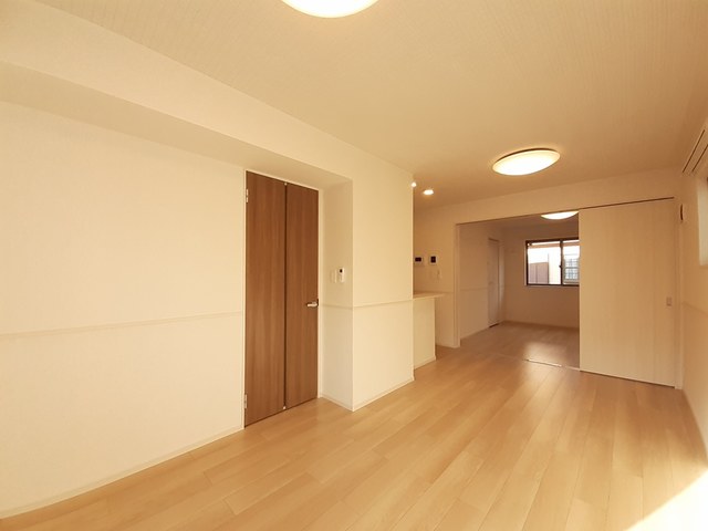 ＣＲＯＳＳ　ＦＩＥＬＤ リビング