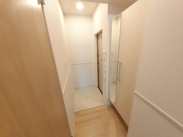 ルミノーサス 玄関