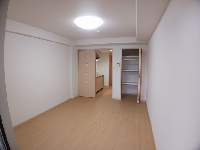 サニーキャンプ　今池 リビング