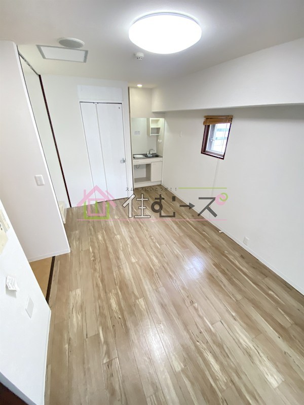 ひふみ苑天満橋 リビング