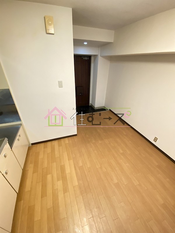 リトルシャトー天満 リビング