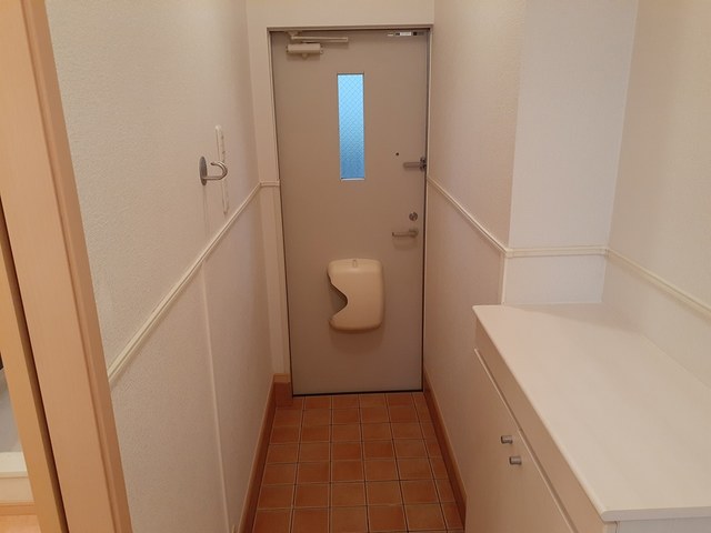 ＦＯＲＥＳＴ出島 玄関