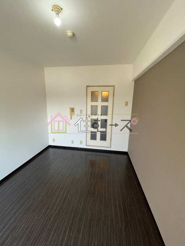 リアライズ西淡路 リビング