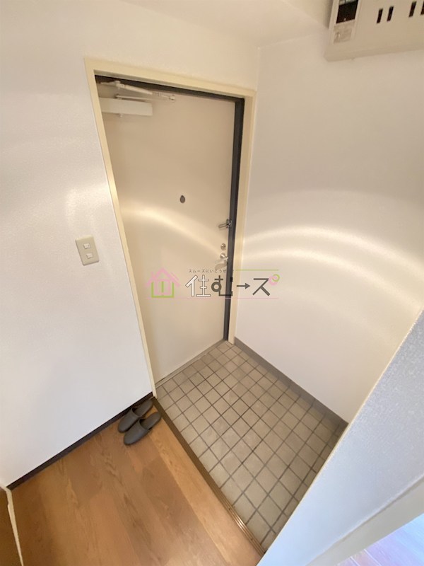 メゾンドパセオ 玄関