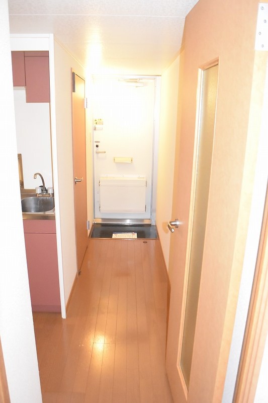 レオパレス井口堂 玄関