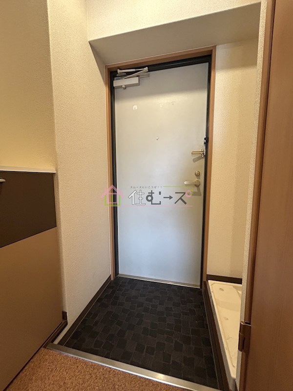 オズレジデンス天下茶屋 玄関