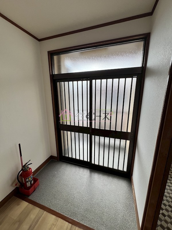 本多マンション 玄関