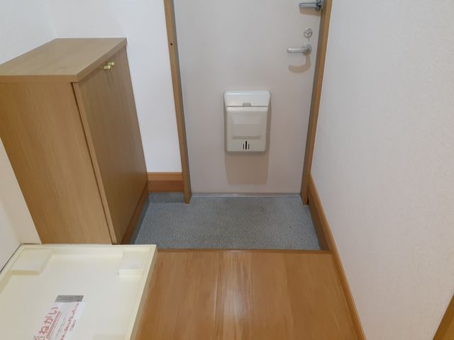 アベニール 玄関