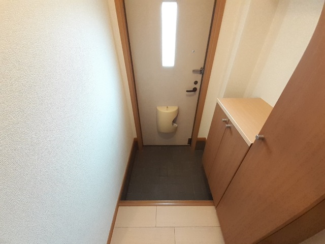 コスモ五十鈴 玄関