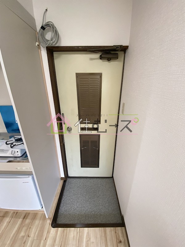 西原マンション 玄関