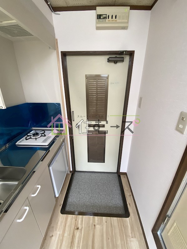 西原マンション 玄関
