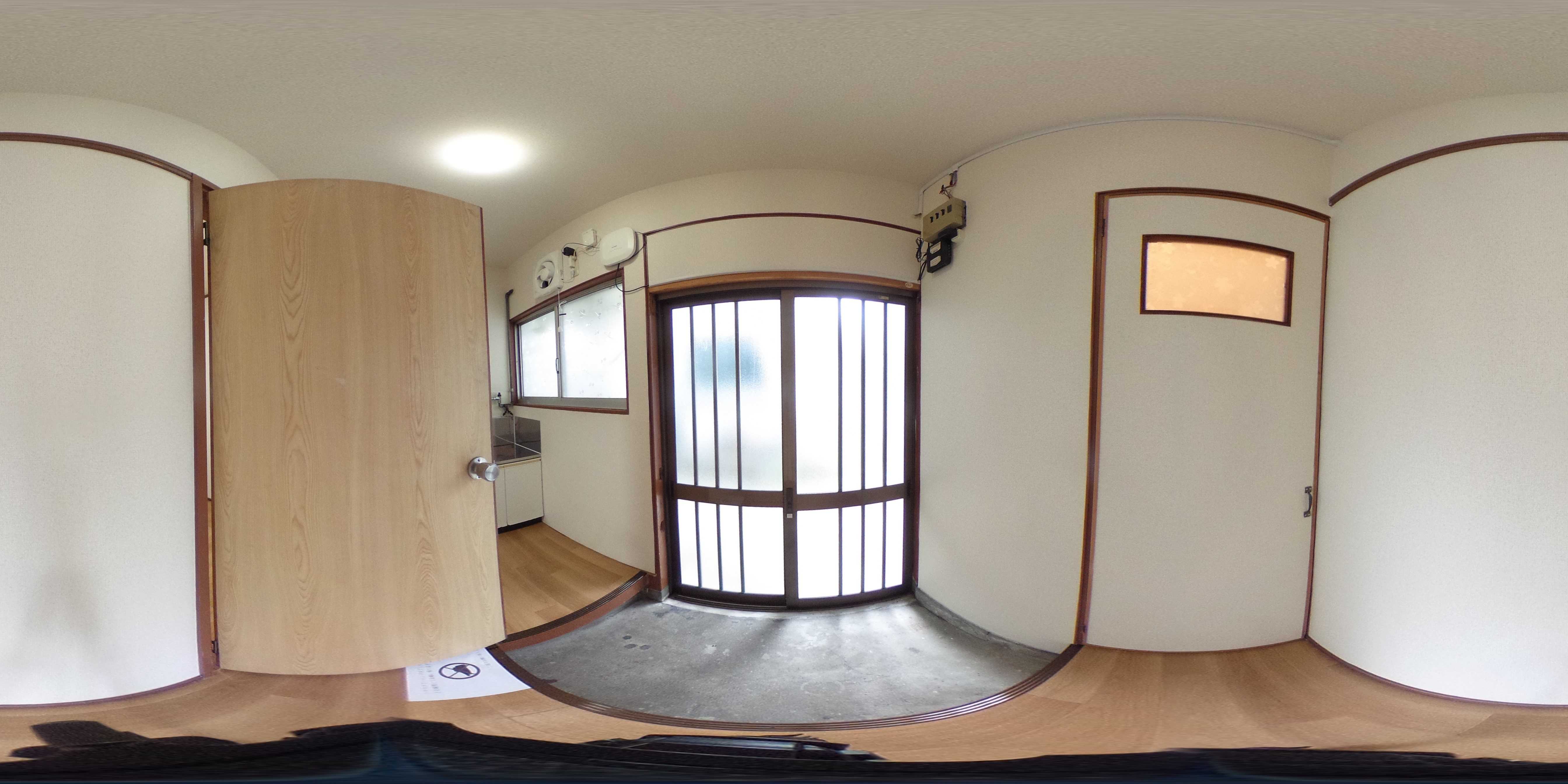 鶴橋ハイツ 玄関