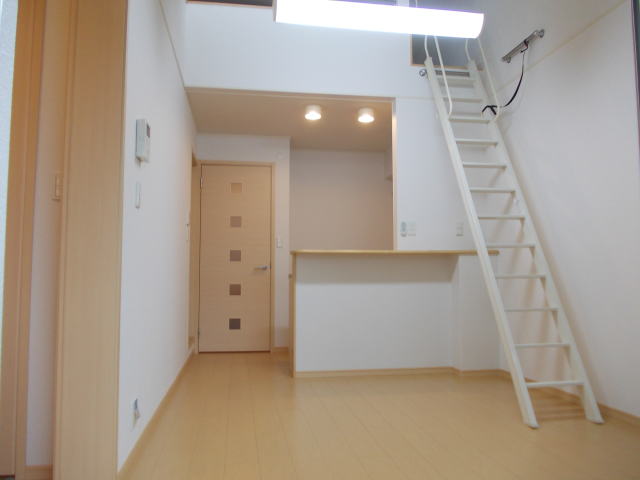 ラフレシール・メゾン・宮﨑Ⅰ リビング