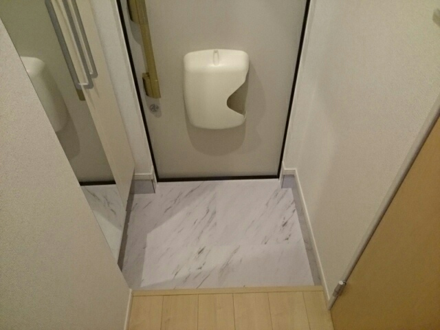 プリムローズ 玄関