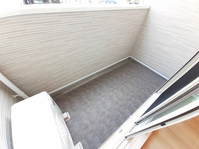 ＳＷＩＳＳ　ＣＯＴＴＡＧＥ ベランダ