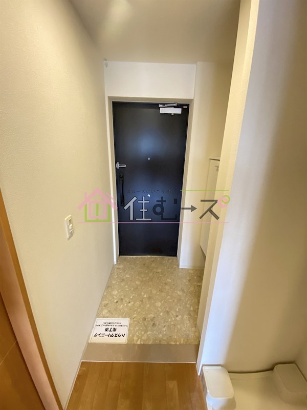 ブリリアント大阪西 玄関