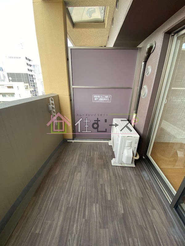ブリリアント大阪西 ベランダ