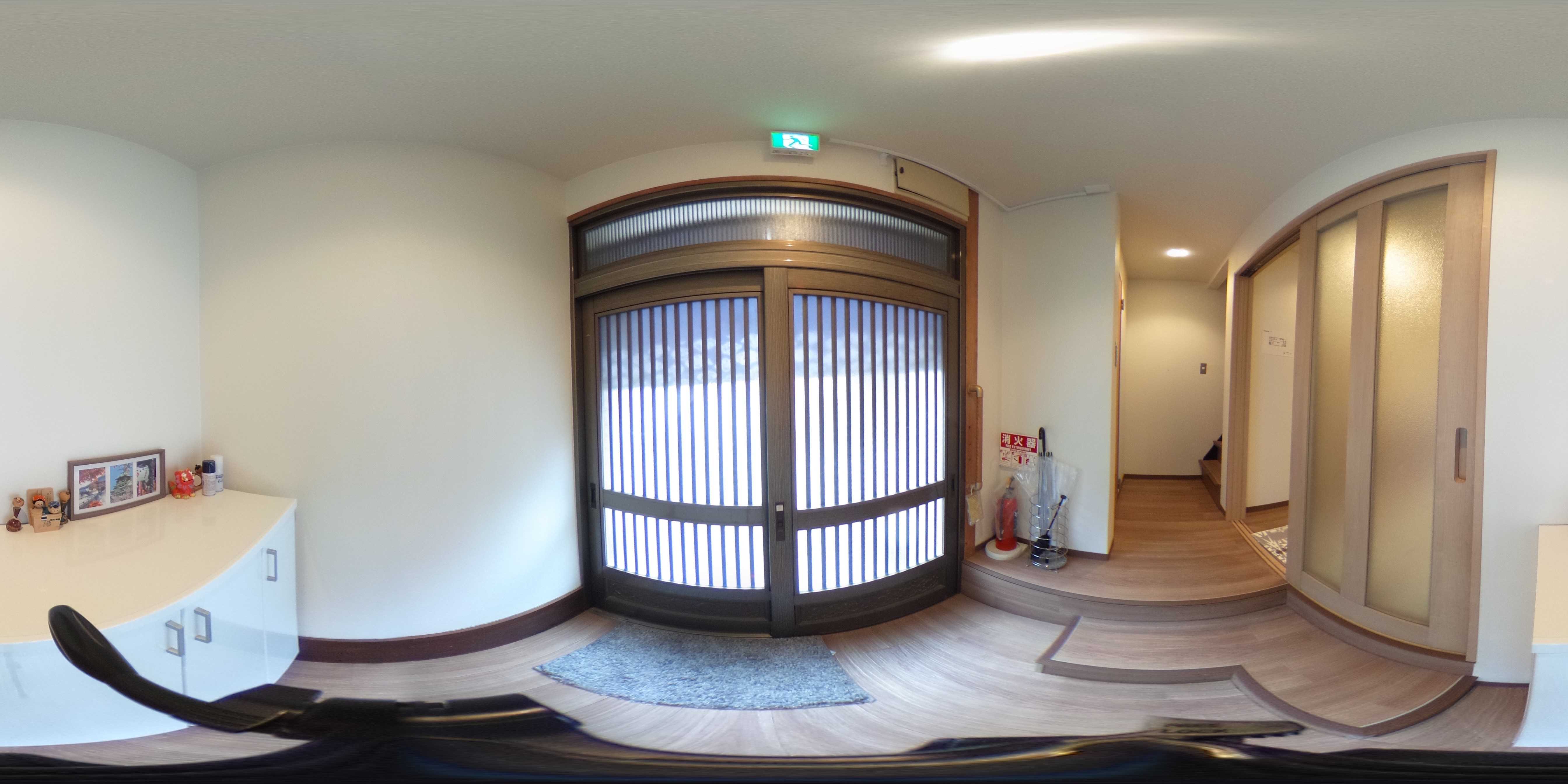 三軒家東戸建 玄関