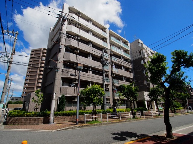 メゾンドファミーユ鶴見緑地公園 外観