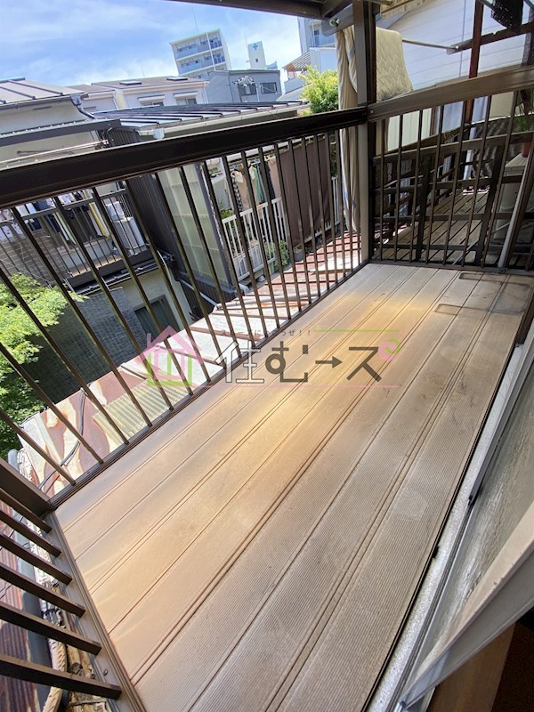 鷺洲4丁目戸建て ベランダ