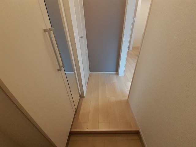 トゥールビヨン 玄関