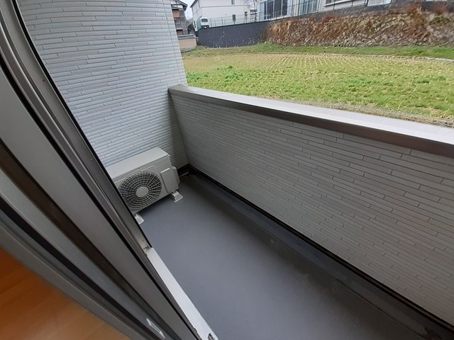 トゥールビヨン ベランダ